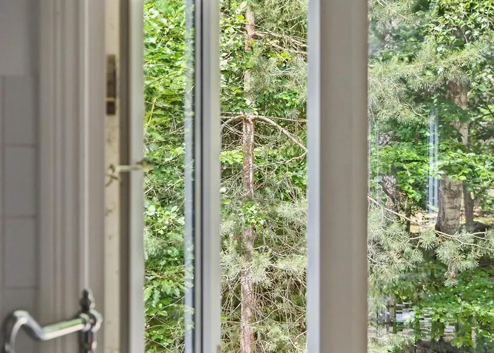 Timeless 30s By Sohojland's Waters Holiday home