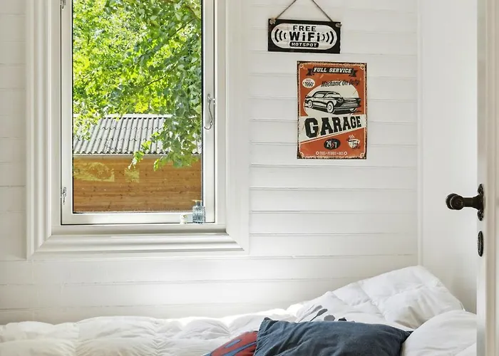 Timeless 30s By Sohojland's Waters Holiday home